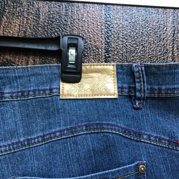 Ecko Red Denim Distressed Studded Back Pocket Straight Leg Jeans Women's Size 22 - Picture 9 of 16